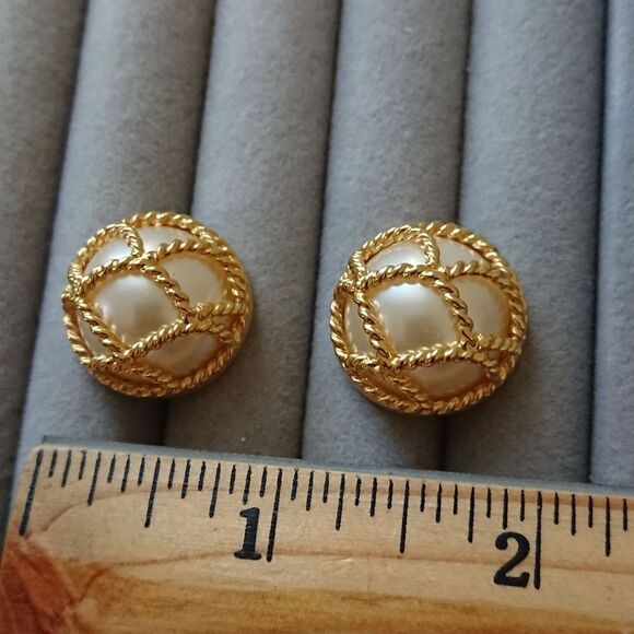 Joan Rivers Goldtone Caged pearl pierced earrings - Picture 7 of 9